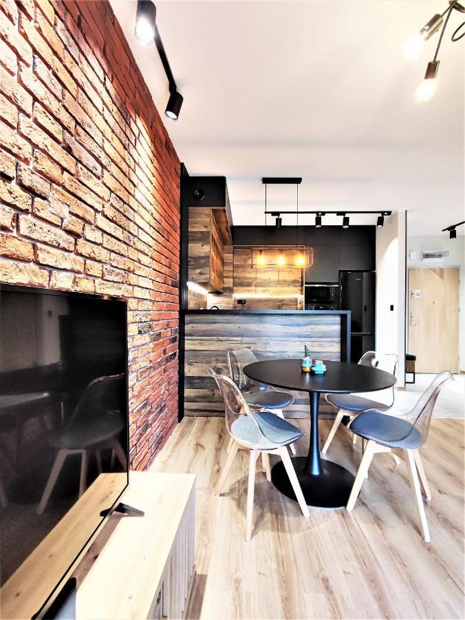 Loft Apart - Loft Nad Rzeka, Centrum, Parking, Winda, Netflix Iława エクステリア 写真